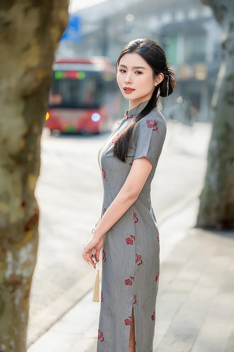 Robe longue fendue chinoise pour femmes, Cheongsam Sexy, col Mandarin traditionnel Qipao, robes de Banquet en Satin