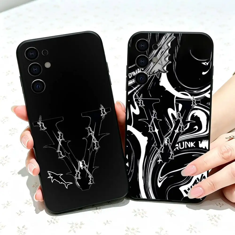 Fashion V-VRUNK logo  gift Phone Case Black Silicone Soft For Samsung S25,S24,S21,S22,S23,S30,Ultra,S20,Plus,Fe,Lite