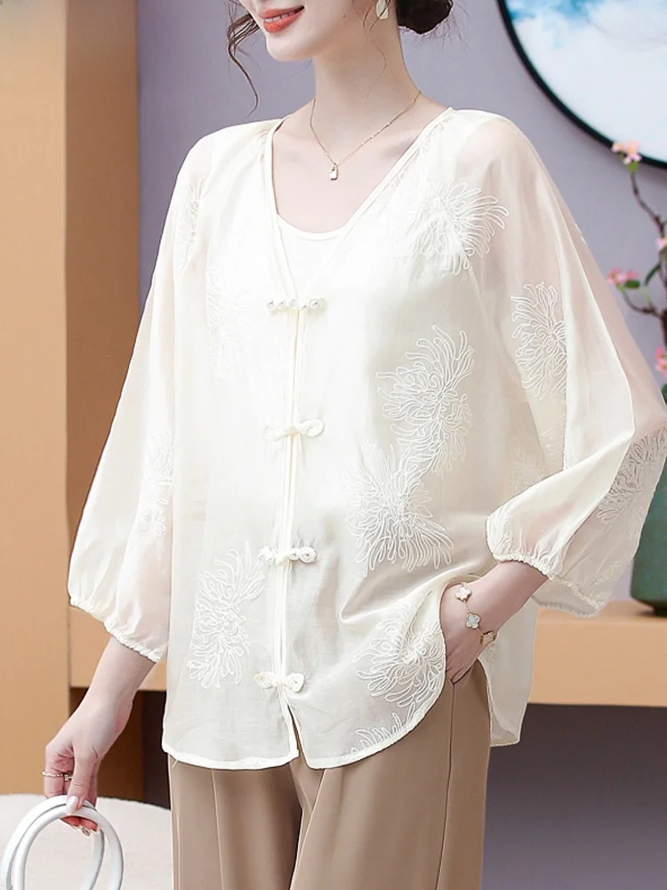 

New Chinese Sle Mommy Set Summer Faion Loose Fit Polyester Fiber round Ne ort Sve irt And Jaet Outerwear