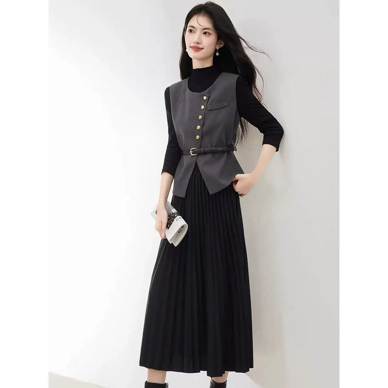 Fashionable Suit Vest Dress Set Women's 2026 Spring New Style Complete Three-piece Casual Sportswear Ensemble