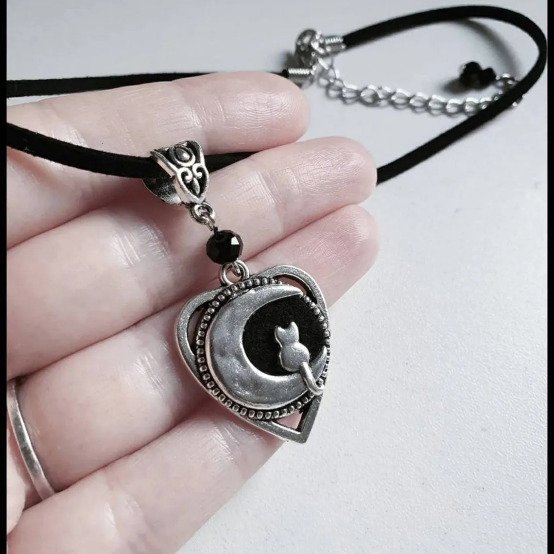 Vintage Gothic Mondkatzen-Muster Halskette für Damen, Punk-Silberfarbener Rahmen, Kreativer Party-Schmuck, Accessoires