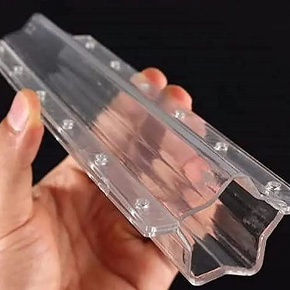4Pcs Clear Cucumber Growing Mold for Garden Vegetable Shaping Strong Wear Break Resistant Lightweight Compact Fruit and