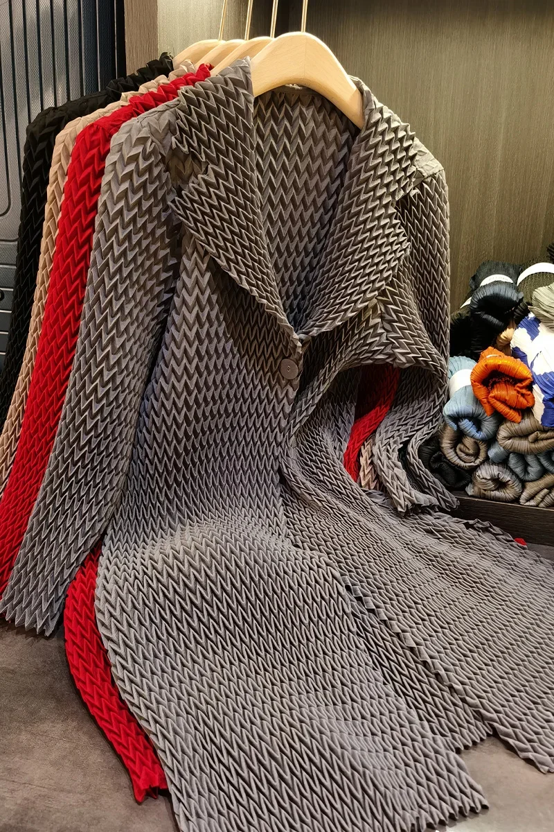 ALSEY Miyake Trench con risvolto per pendolari con temperamento pieghettato per giacca versatile alla moda autunnale femminile nel cappotto a