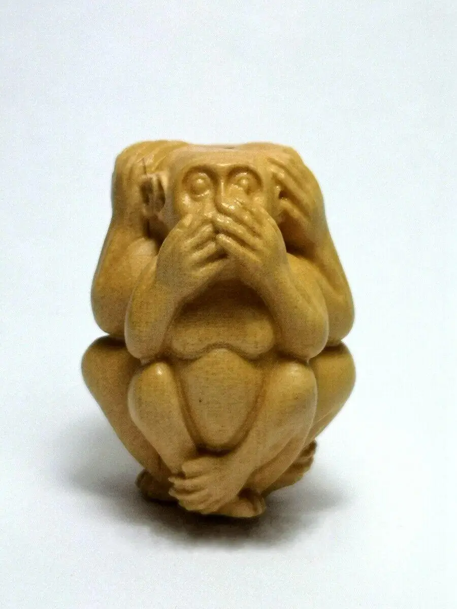 Chinese boxwood hand carved Lovely 3 Monkey Figure statue netsuke collectable