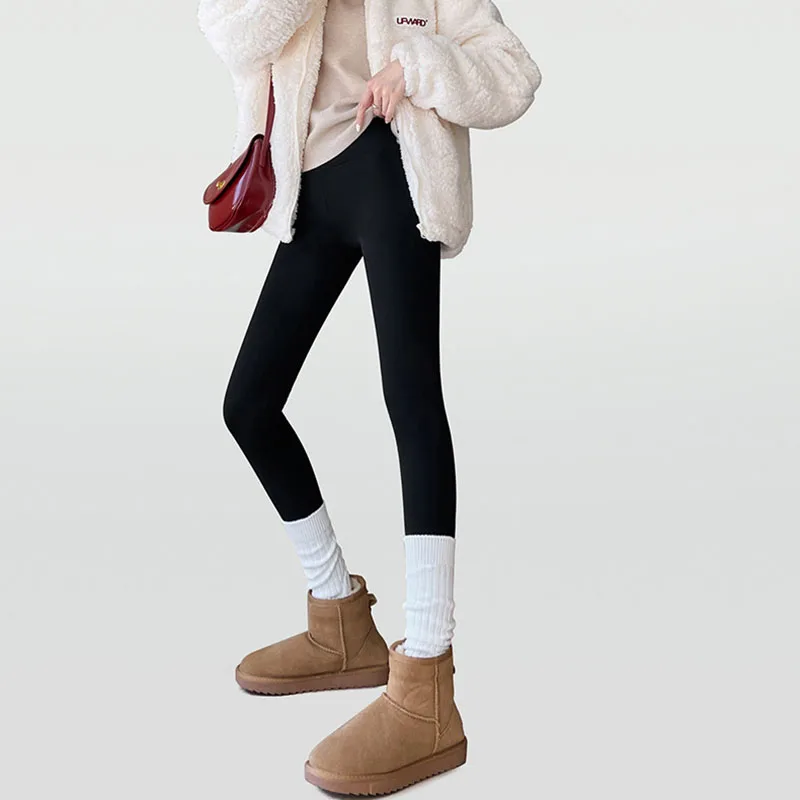 Czarne legginsy z pluszowym welurem i efektem skóry rekina dla kobiet, koreańskie legginsy z wysokim stanem, ocieplane polarem, ciepłe spodnie, wygodne, elastyczne, bezszwowe legginsy.
