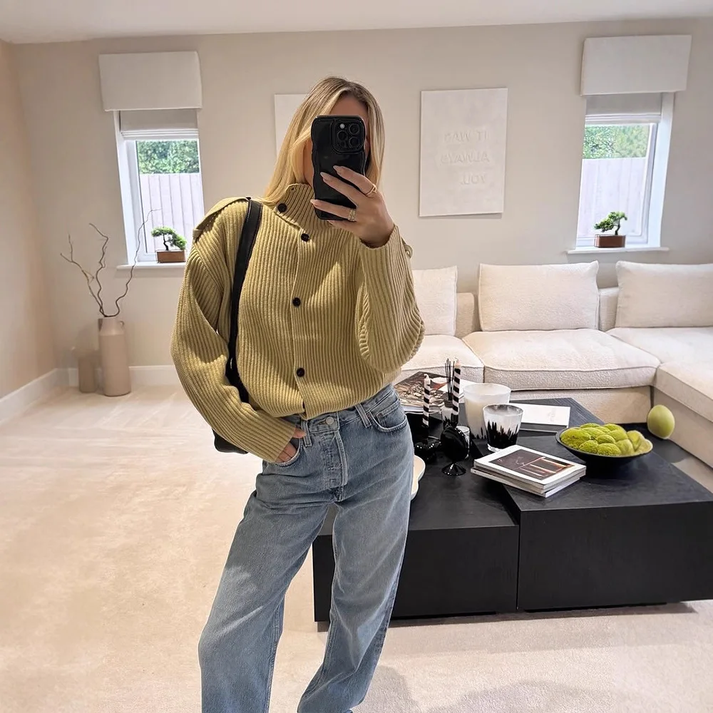 Cárdigan de punto informal para mujer, prendas de punto lisas con cuello levantado y una hilera de botones, prendas de vestir exteriores elegantes para otoño e invierno 2026