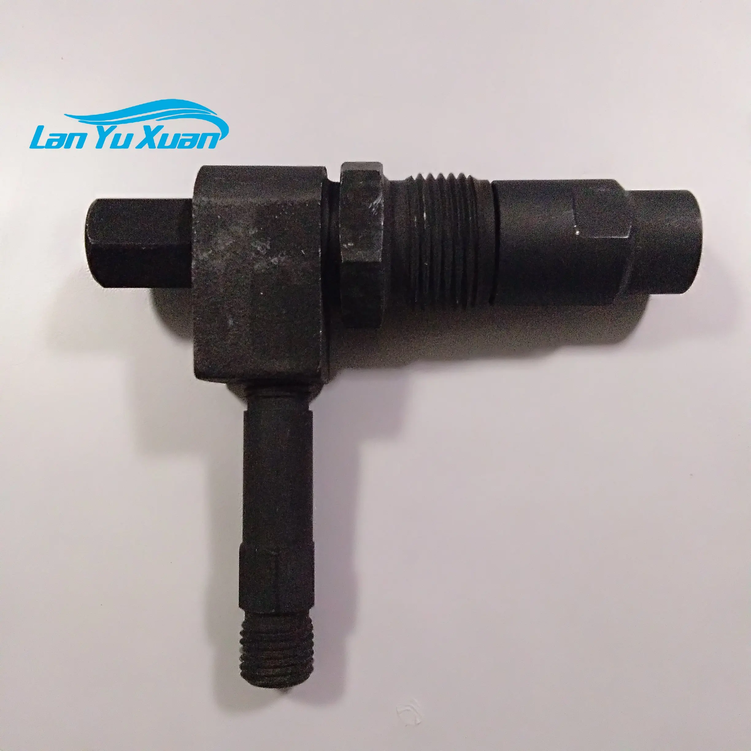 F6L912W Top quality engine fuel injector for Deutz  parts 912