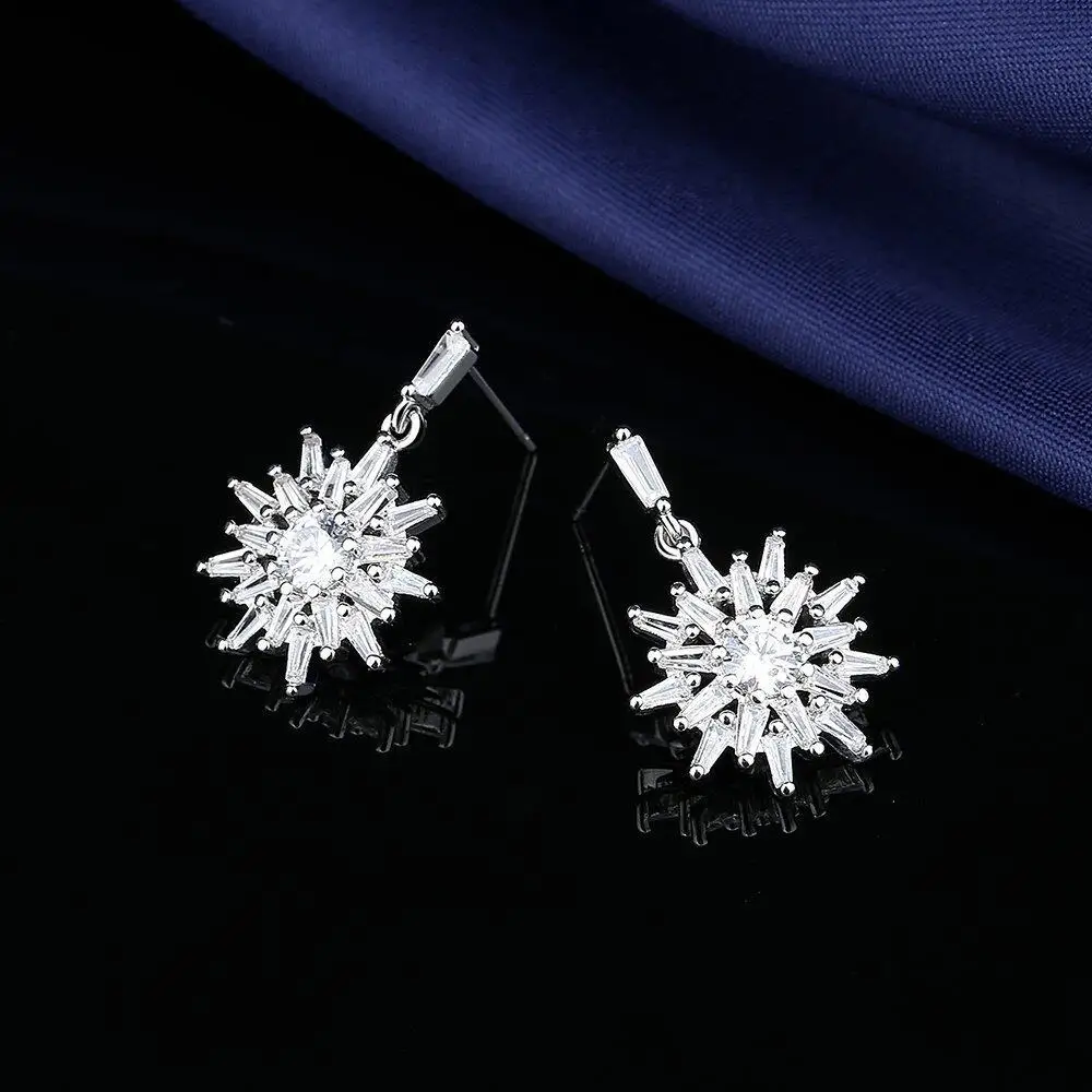 925 Sterling Silver Elegant and High-end Sense of Brilliant Zircon Ice Flower Six-pointed Star Stud Earrings