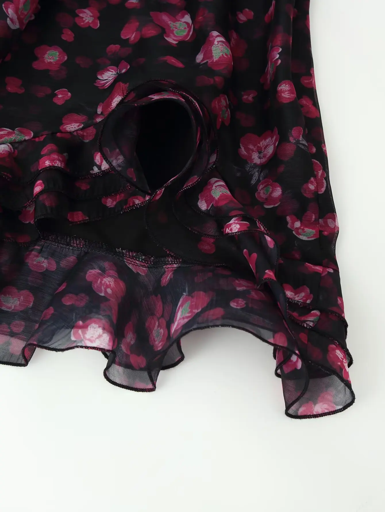TFMLN Elegantes Damenkleid mit Blumenmuster und Rüschensaum, sexy tiefem V-Ausschnitt, ausgestellten Ärmeln, figurbetontes Minikleid, Sommer 2026 Neuheiten für Damen – Detail 7