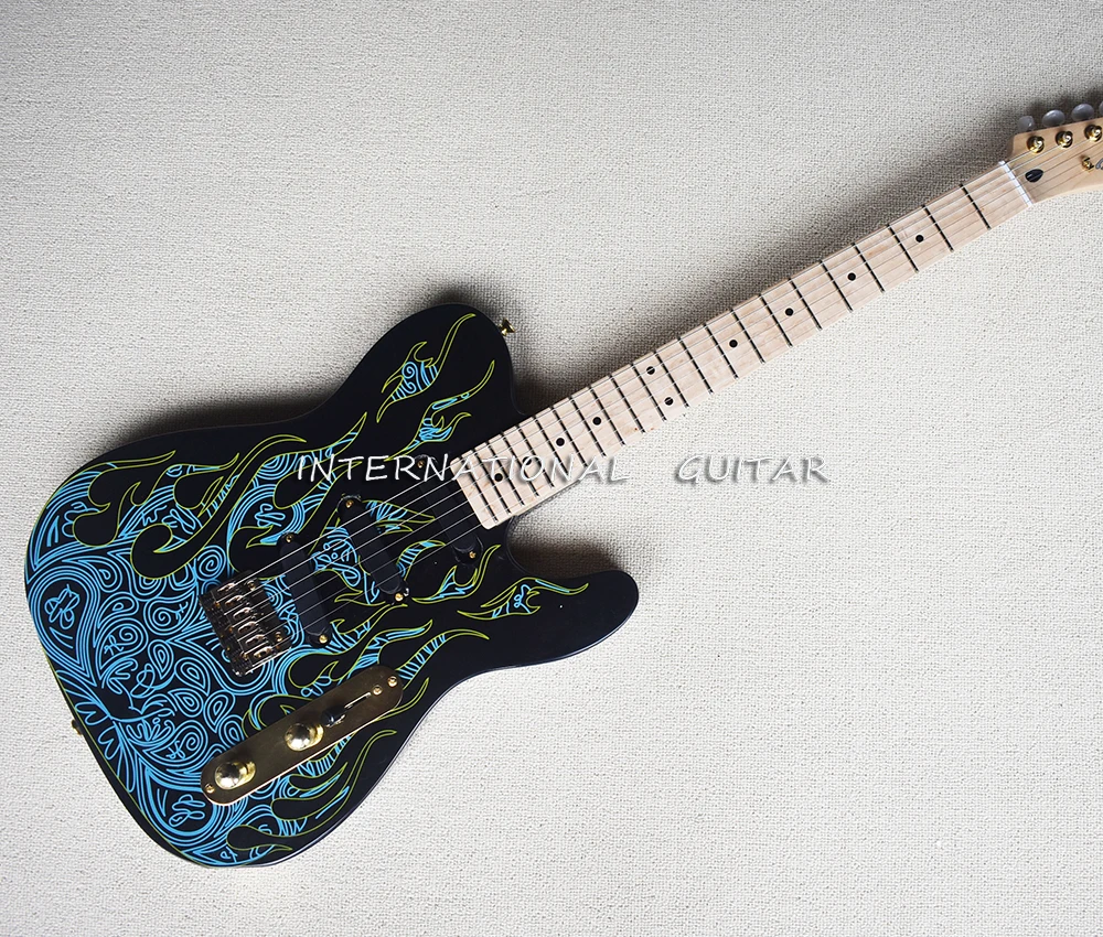 

6 Strings Black Electric Guitar with Flame Pattern,White Pickguard,Maple Fretboard