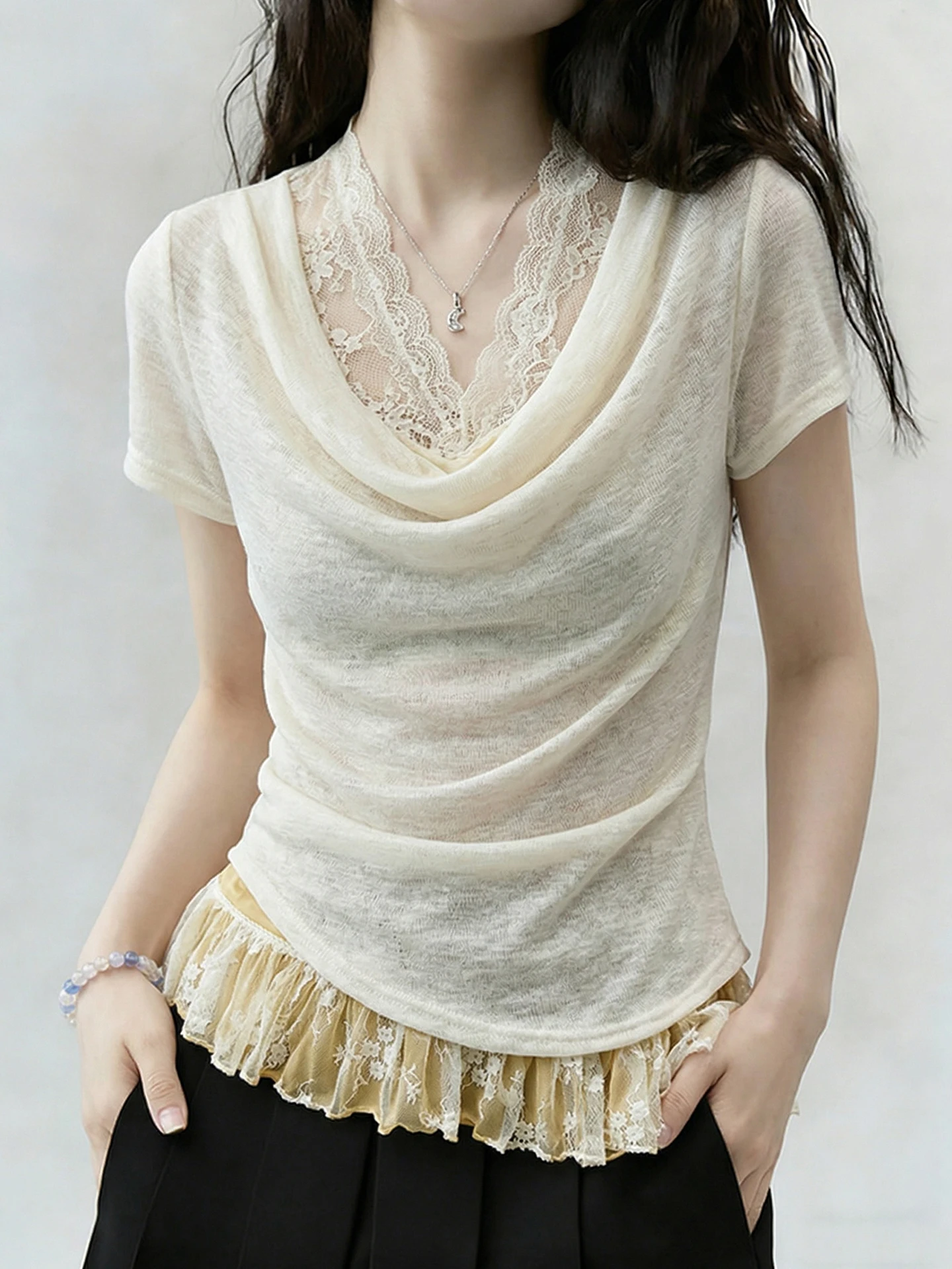 

Fashionable Lace Trim Short Sleeve Crew Neck Base Shirt Versatile Summer Top Korean Style Loose Fit Commute Wind Women's T-shirt