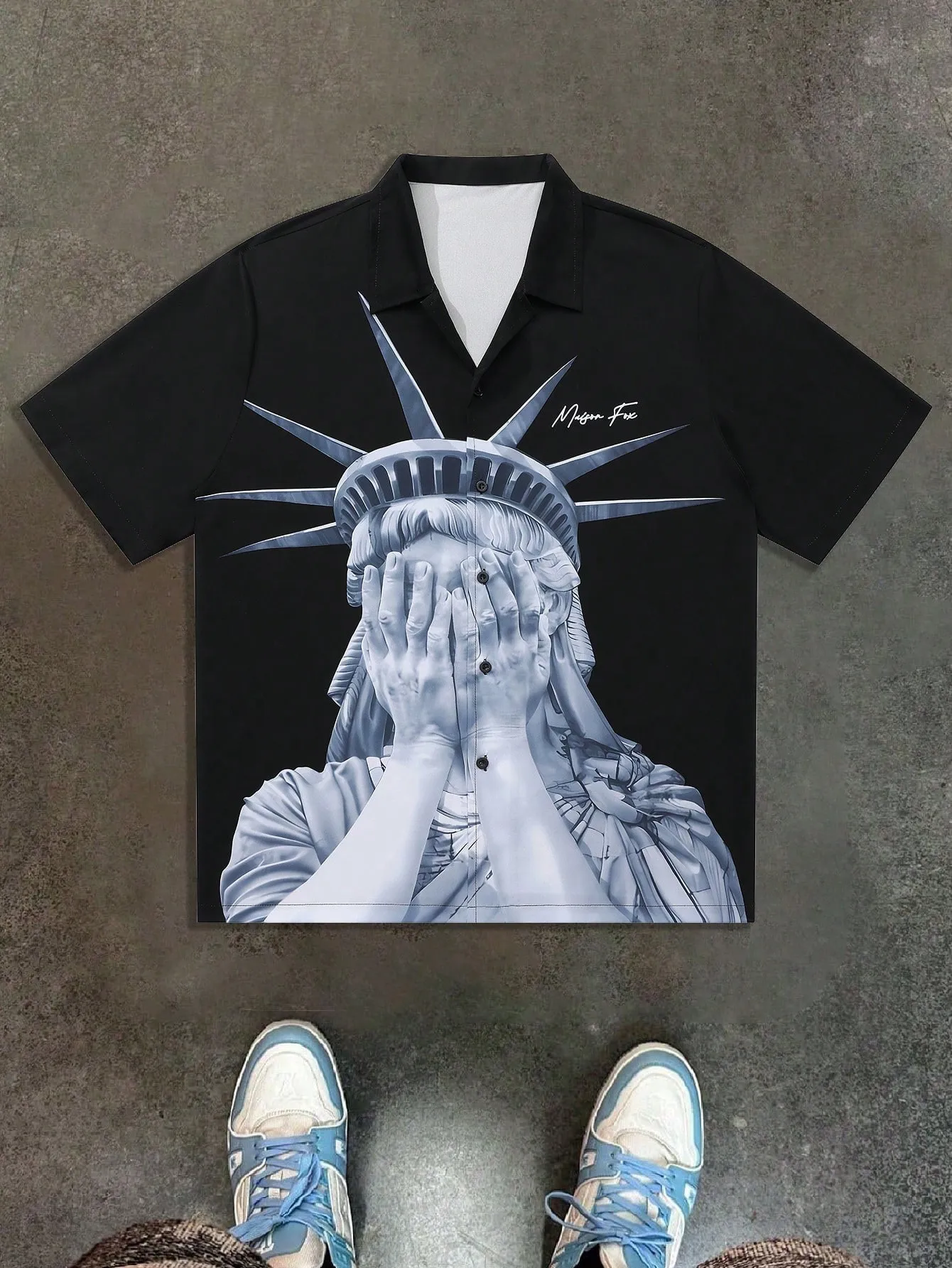 

The New Men's Short-sleeved Shirt For Summer 2026 Features A Casual Fashionable Comfortable And Soft 3D Angel Pattern Print