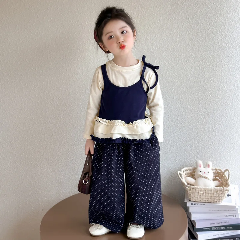 

Girls' Lace Splicing Set Spring and Autumn 2025 New Children's Korean Version Fashionable Little Girl Three Piece Set
