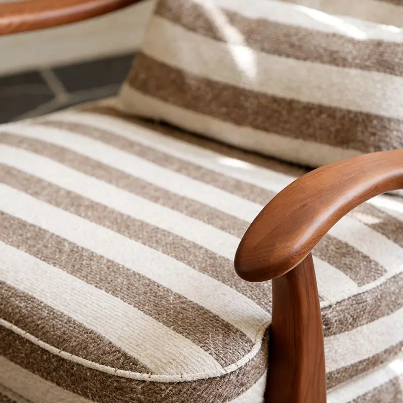 Single sofa chair, plaid retro living room bedroom leisure chair, small apartment wooden armrest study reading chair