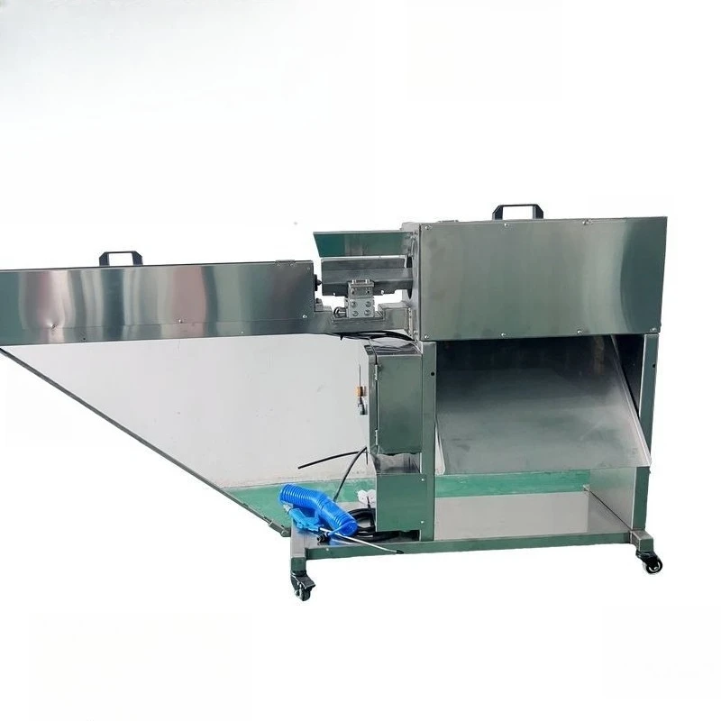 

Automatic carrot peeling machine, fruit and vegetable processing equipment, radish peeling machine, high-efficiency radish remov