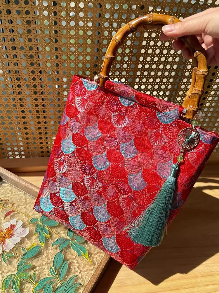 Retro Chinese Elegant Cheongsam Handbag Gentle Exquisite Red Blue Silk Shell Pattern Bamboo Party Leisure Lady Bag