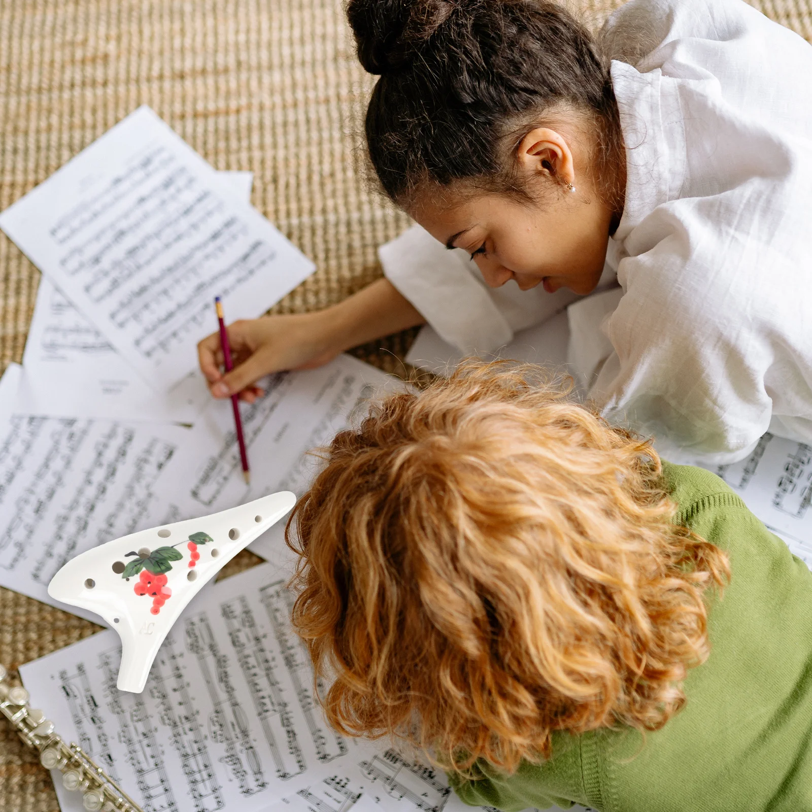 أداة ممارسة الأكرينا المبتكرة ذات 12 فتحة، صوت جميل، تجربة لعب مريحة، الأكرينا السيراميكية