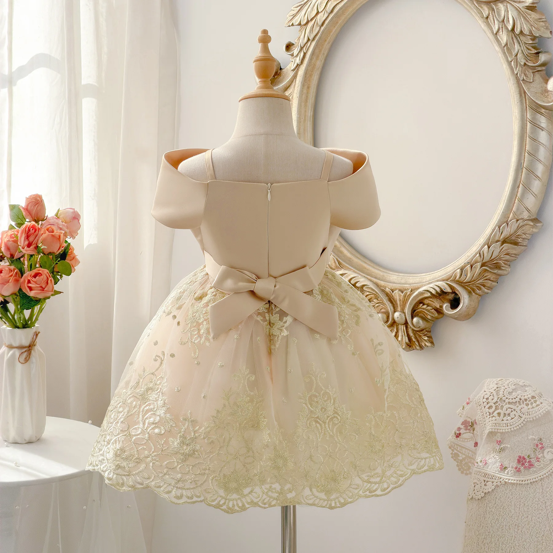 Children Princess Dress High-end Western-style Girls Floral Dress Baby Girls Champagne Colored Birthday Party Dress
