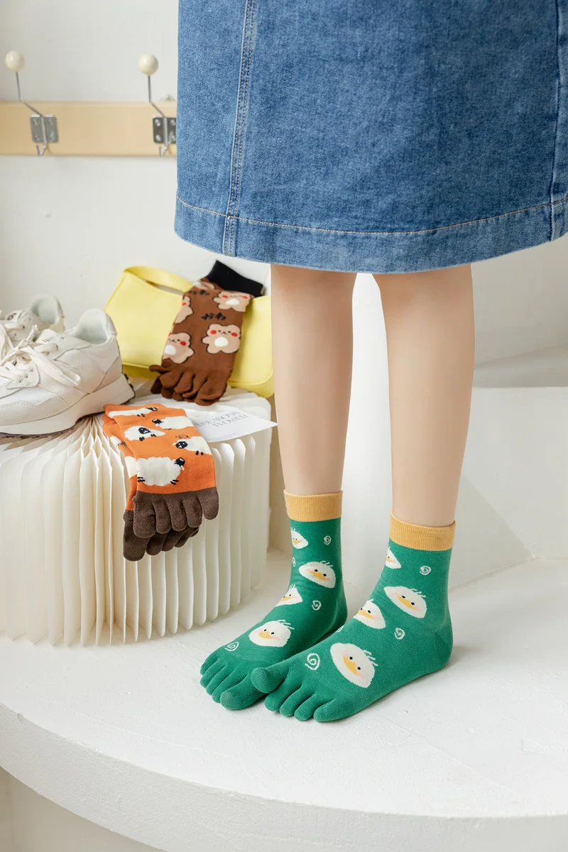 New Five-Finger Ladies Breathable Sweat-Absorbing Mid-Tube Split-Toed Socks Cute Cartoon Student Girl Socks