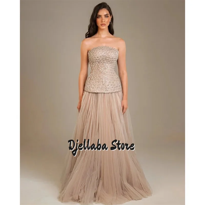 ชุดราตรีสองชิ้นสไตล์วินเทจประดับลูกปัดวิบวับจากดูไบ ชุดราตรีทรงเอไลน์จับจีบแบบพับได้ ชุดราตรีทรงยาวลากพื้น