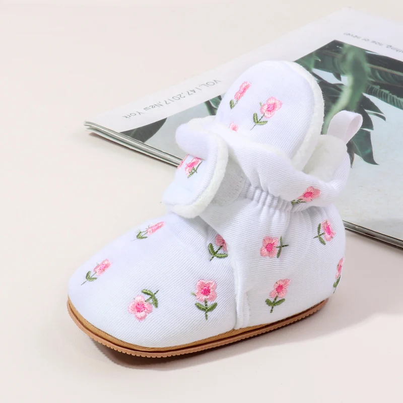 

Baby Girls Snow Booties Winter Non-slip Cotton Padded Warm Beautiful Flower Design Newborn Toddler Shoes First Walkers For 0-18M