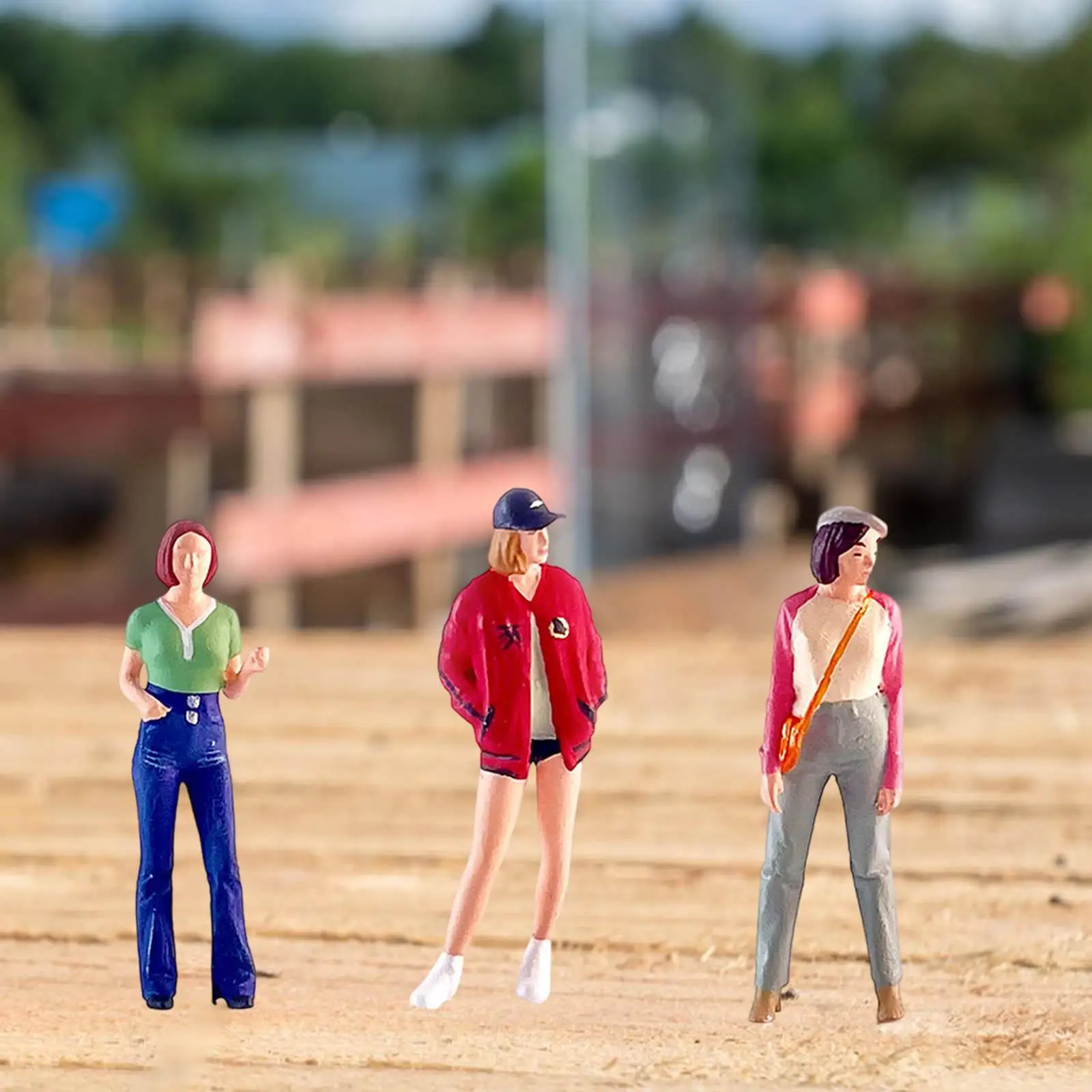 3 Stück 1:64 Diorama-Frauenfiguren, Menschenmodelle für Puppenhausdekorationen
