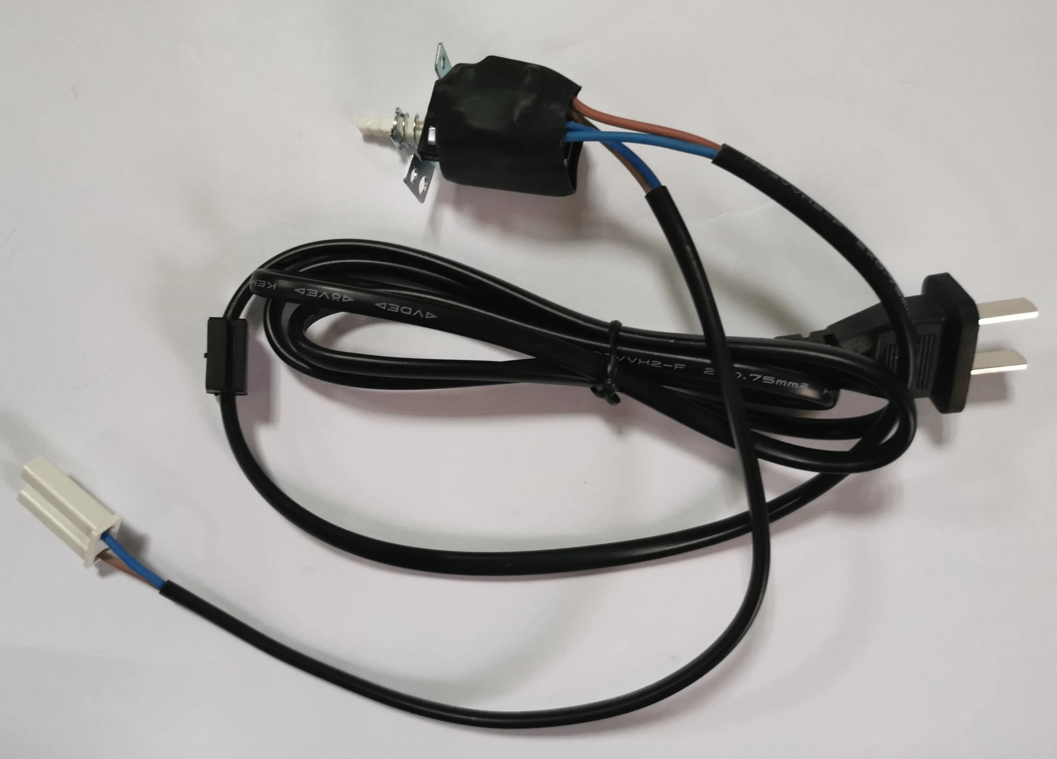 14-21 inch color TV flat plug-in power cord 25-29 inch color TV with four-hole switching power cord 1.8M