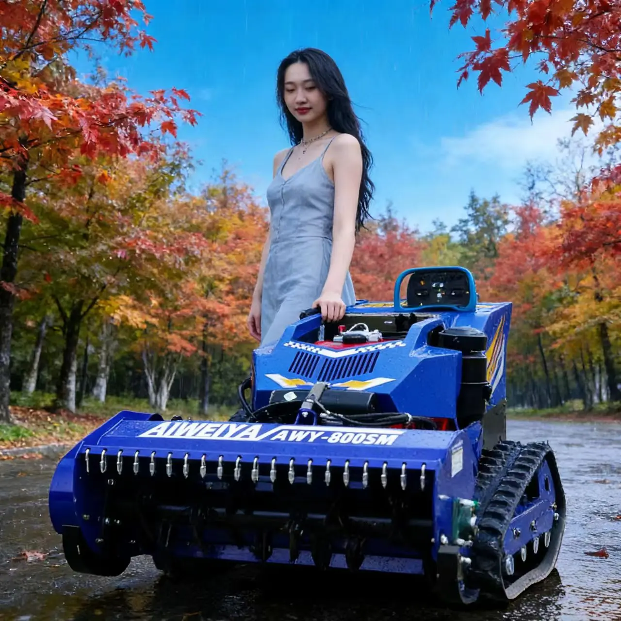 

Многофункциональная газонокосилка с дистанционным управлением, подходящая для полей для гольфа, футбольных полей и садов.