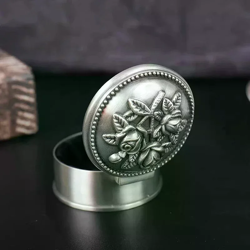 

Small Size Retro Metal Jewelry Box Vintage Flower Carved Home Decor Trinket Case Ring Bracelet Pendant Storage Beads Organizer