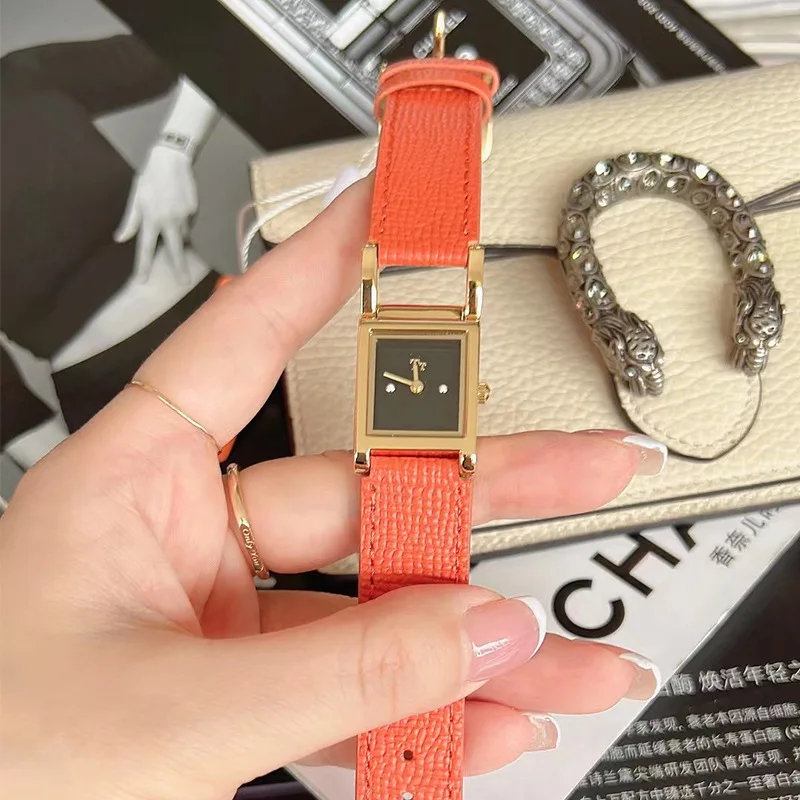 Vintage High Quality Square Belt Quartz Women\'s Watch Simple Quartz Watch New Waterproof Elegant Female Clock Leather