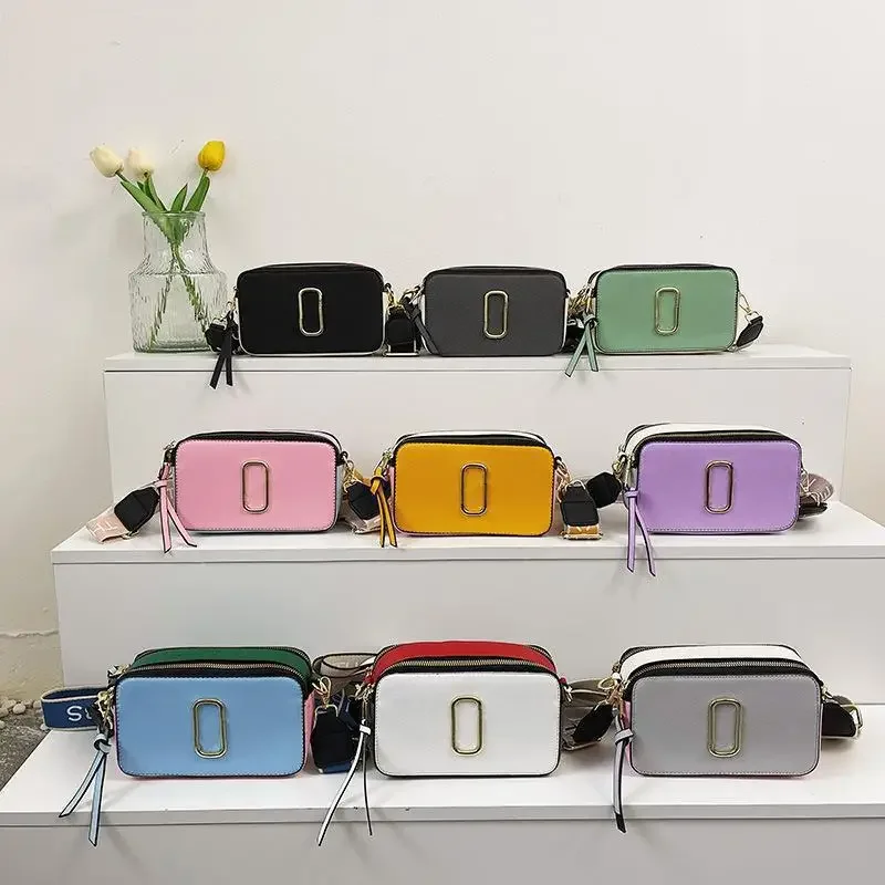 2022 New Simple Vintage Fashionable Camera Bag Trendy Niche Design Letter Crossbody Handbag From China Mainland For Women