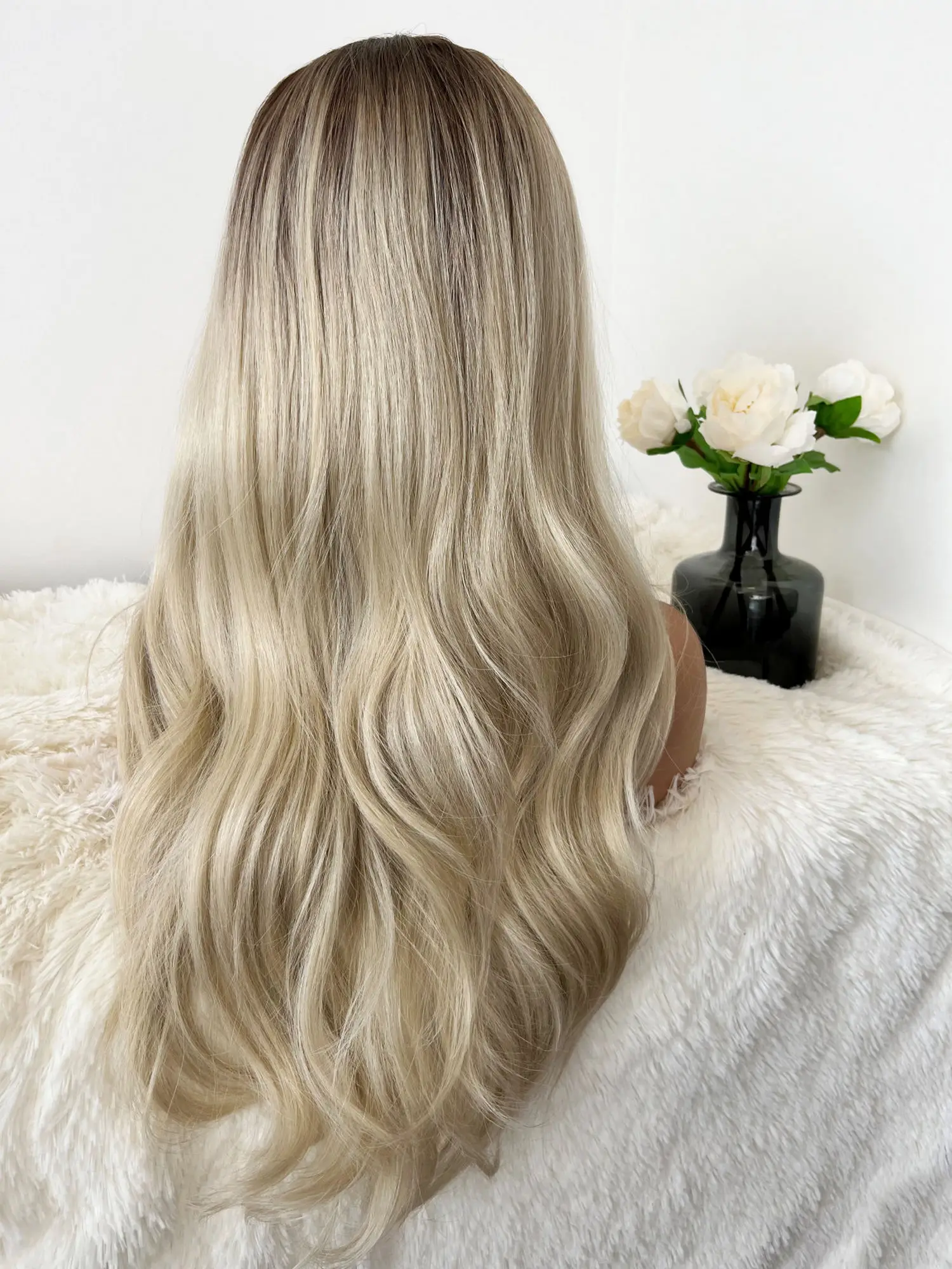 Ombre Ash Blonde Long Length Loose Wave High Quality Human Hair Blend Synthetic Wig 100% Premium Fiber Glueless Wig On Clearance