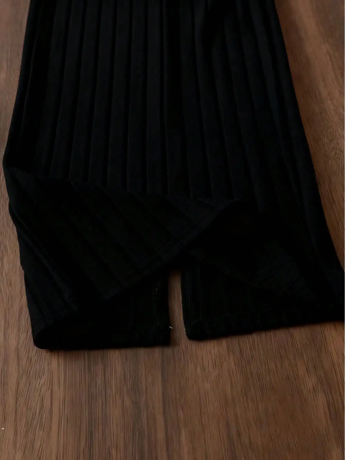 Elegantes Einfarbiges Gestricktes Off-Shoulder Kleiderset für Junge Mädchen Trägerloses Top mit Gerader Hose – Detail 15