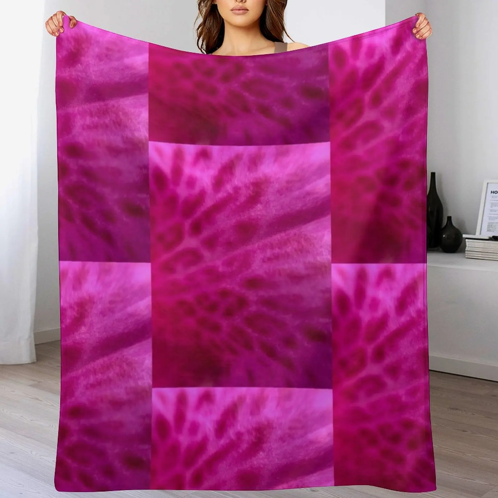 

Fuchsia Azalea Quilt Throw Blanket Luxury Designer For Decorative Sofa Blankets