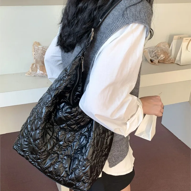 Embroidery Love Heart Tote For Women 2024 Fashion Korean Luxury Silver Shoulder Bag Large Capacity Soft Cloud Bag Shoulder Bags