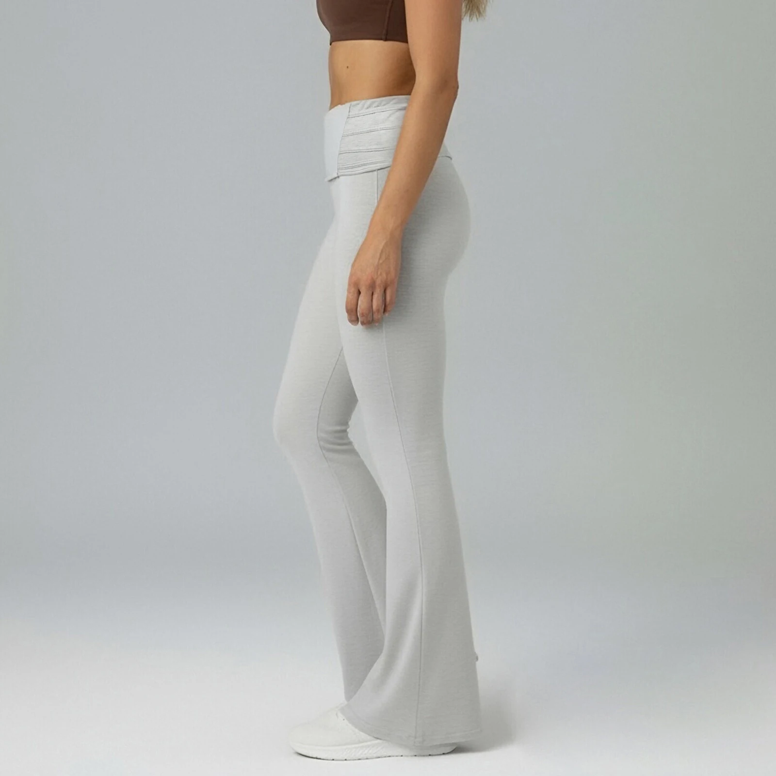 

Брюки-клеш больших размеров для женщин, повседневные однотонные длинные брюки-клеш с эластичной резинкой на талии для повседневной офисной вечеринки