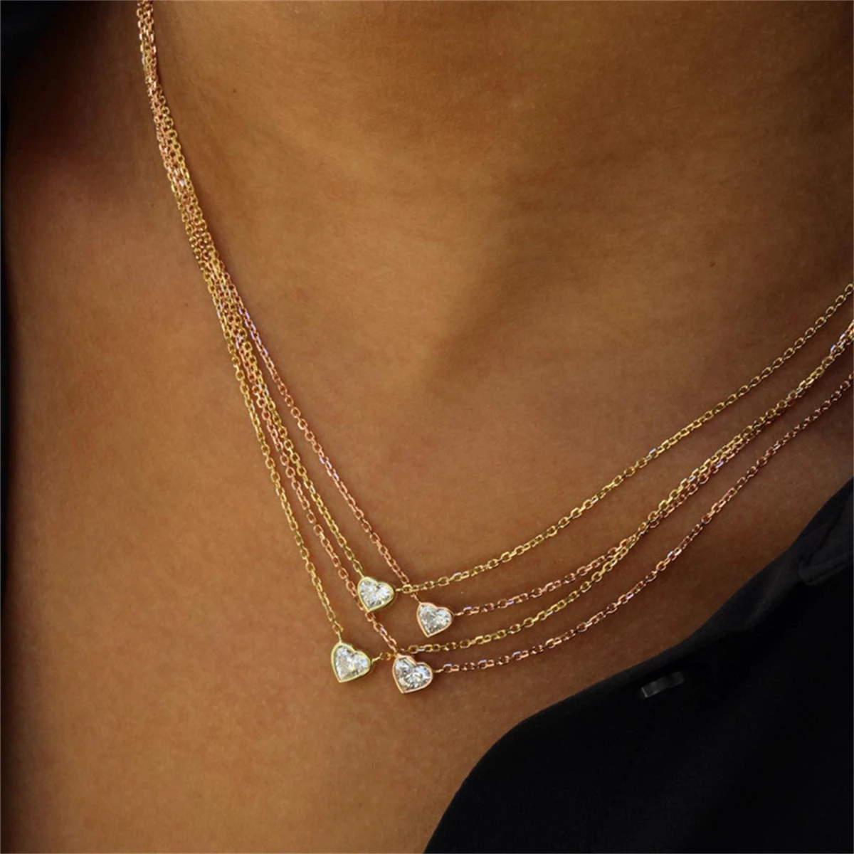 Zircon Oval Round Pendant Necklace with Minimalist Instagram Fashion Electroplated True Gold Color Protection