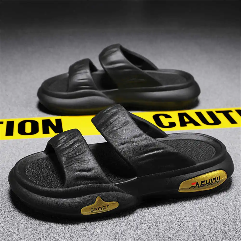 

Демисезонные нескользящие домашние мужские тапочки Aqua Shoes Мужские черные сандалии Мужские кроссовки Спортивные новые Fast Tenisky Shuse Resort