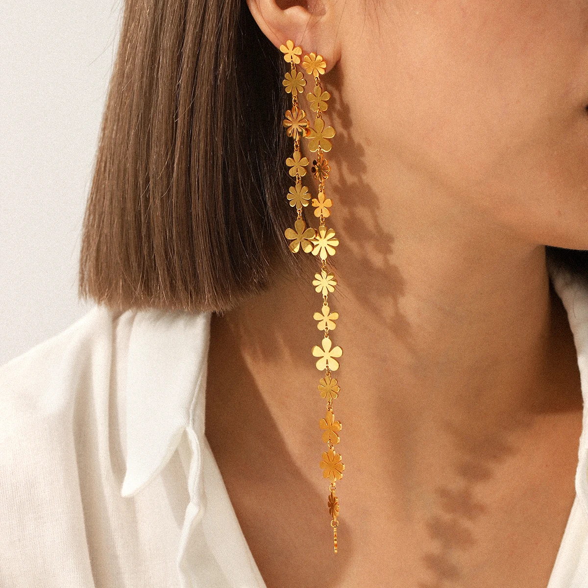 

Light Luxury Long Daisy Earrings 18K Gold Plated Stainless Steel Waterproof Tarnish Free Hypoallergenic Jewelry Gifts for Women