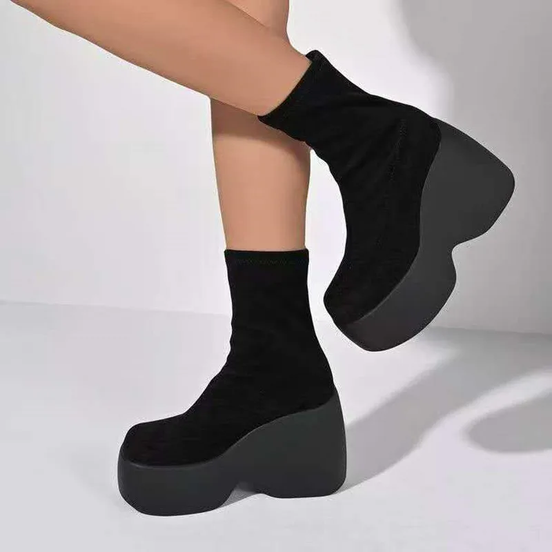 

2026 Winter and autumn thick-soled stretchable boots for women fashionable heightening beautiful comfortable casual cotton shoes