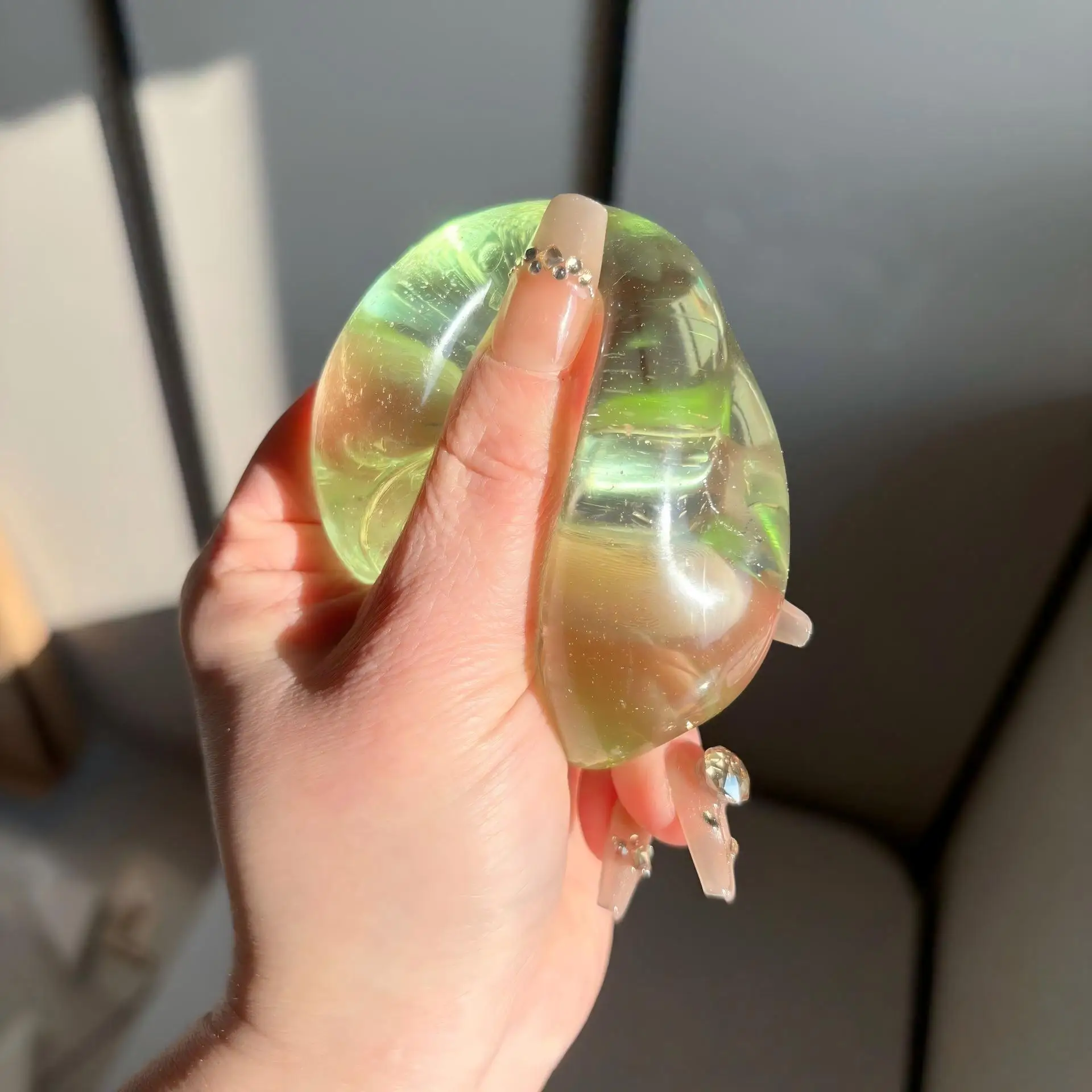 Transparent Green Grape Flow Squeeze Fidget Toy Clear TPR Glitter Pinch Ball Stress Relief Decompression Sensory Play Toy Gift