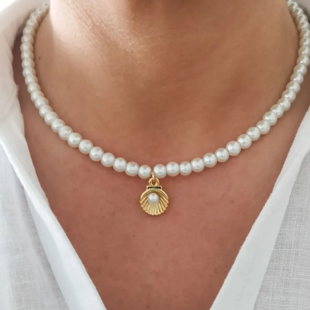 Pearl Beaded Choker With Natural Shell Pendant, Healing Shell Gemstone Necklace, Elegant Versatile Women Jewelry