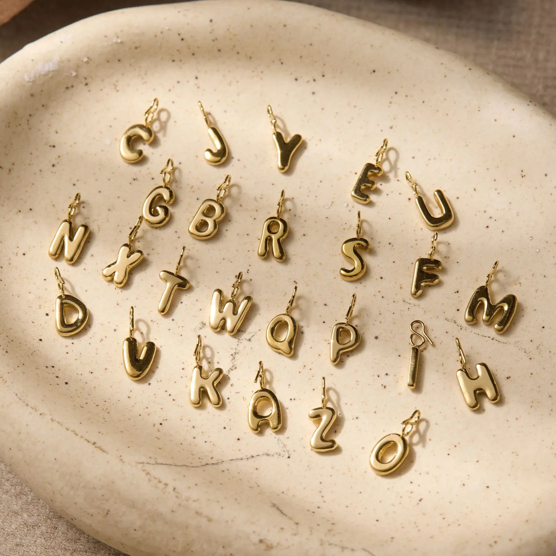 26Pcs/Lot 18K Gold Plated 3D Bubble Initial Letter Charms Puffy Alphabet Pendants DIY Personalized Name Necklace Bracelet Making