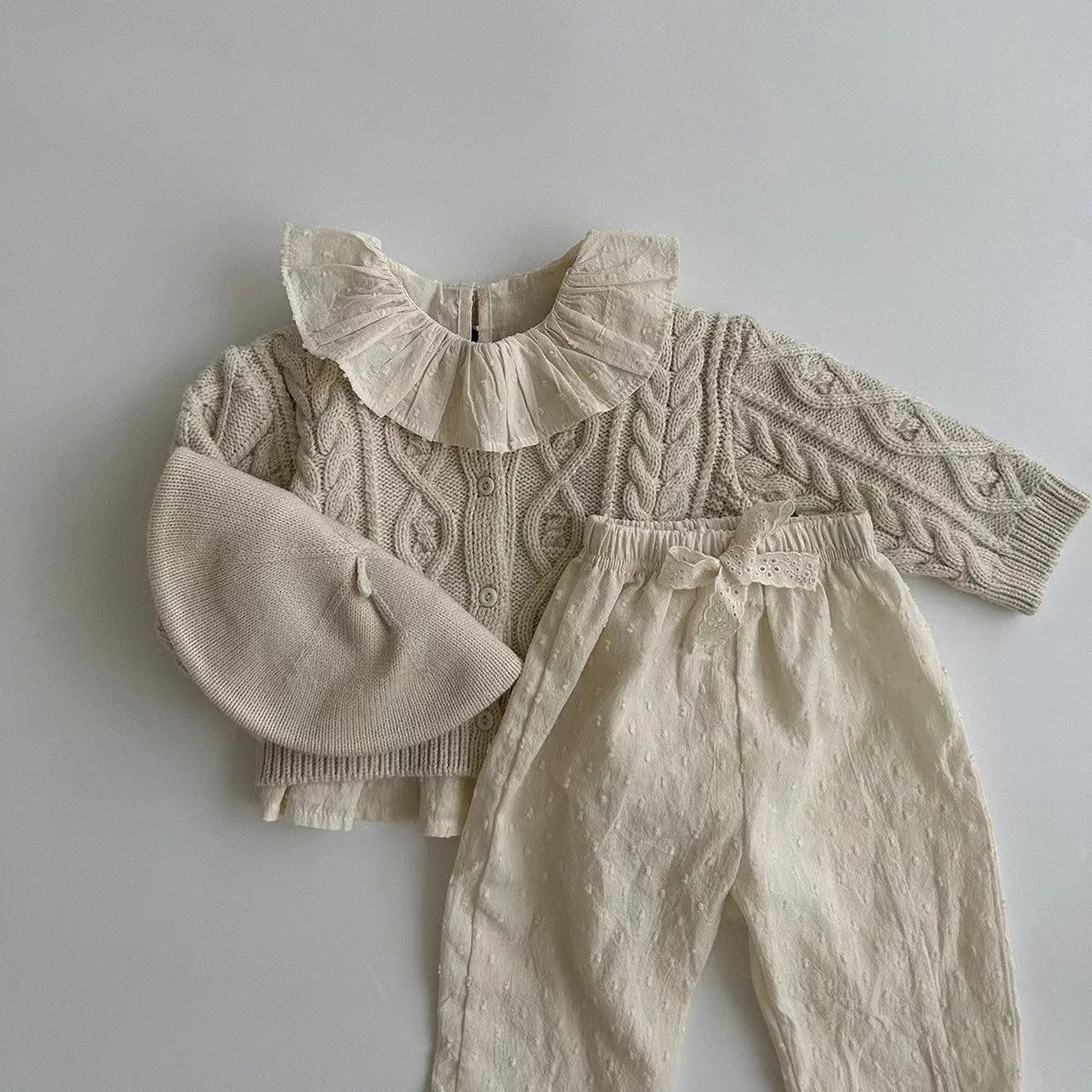 Spring and Autumn Infant Lace Thin Out Pants Girl Baby Dot Loose Princess Pants fashion casual