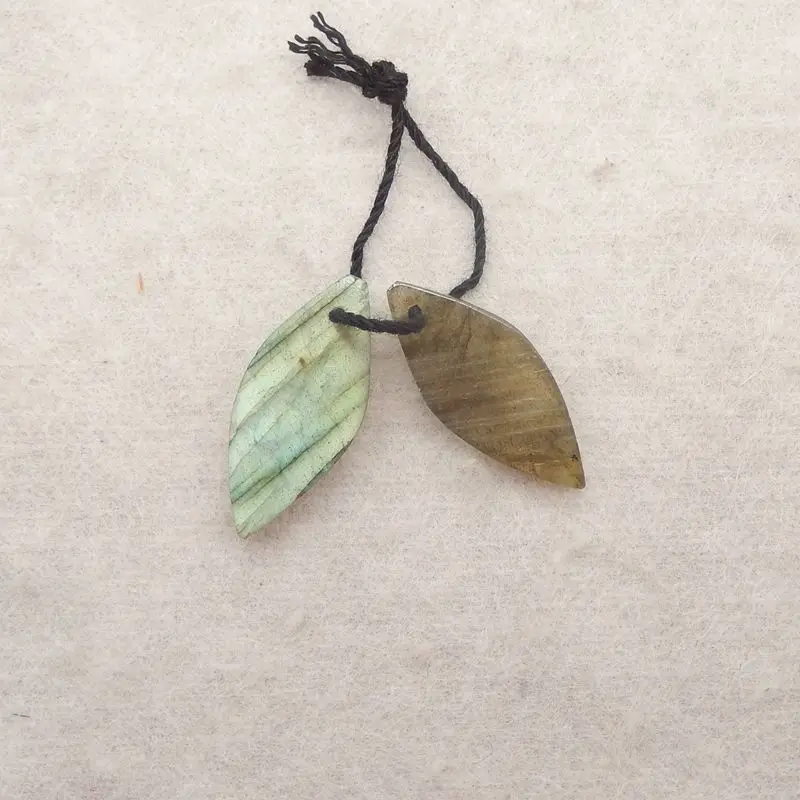 Handcrafted Labradorite Cushion Pendant, Iridescent Stone with Rainbow Shell, Bohemian Spiritual Jewelry, 21x10x4mm, 2g