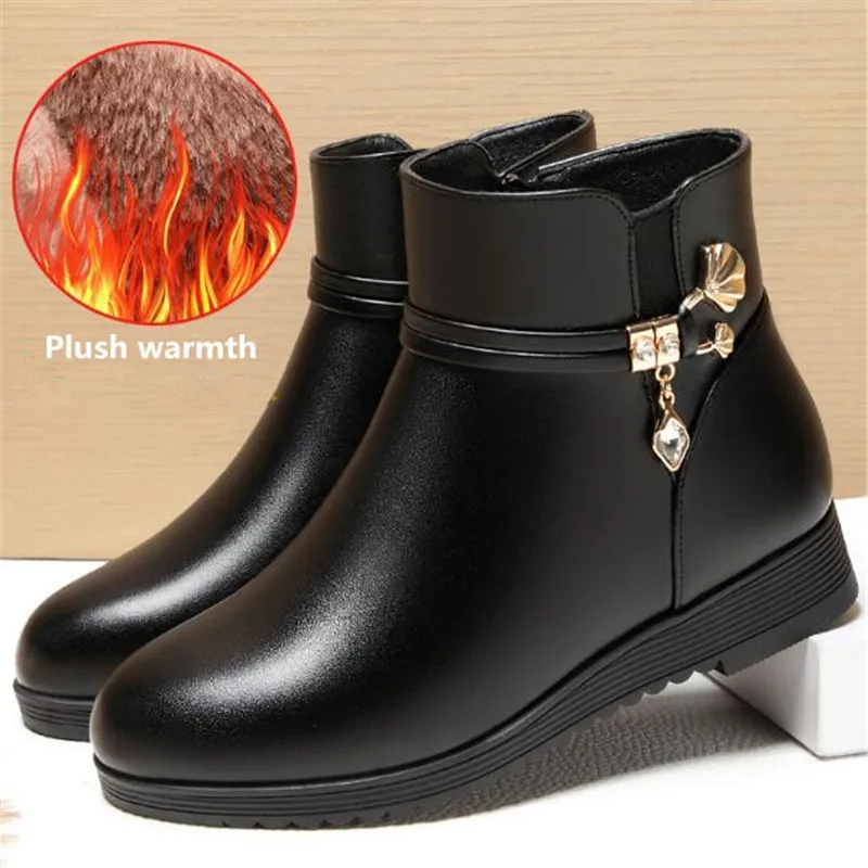 

NEW Fashion Soft Leather Women Ankle Boots High Heels Zipper Shoes Mom's Shoes Warm Plush Winter Boots for Women Plus Size 35-42