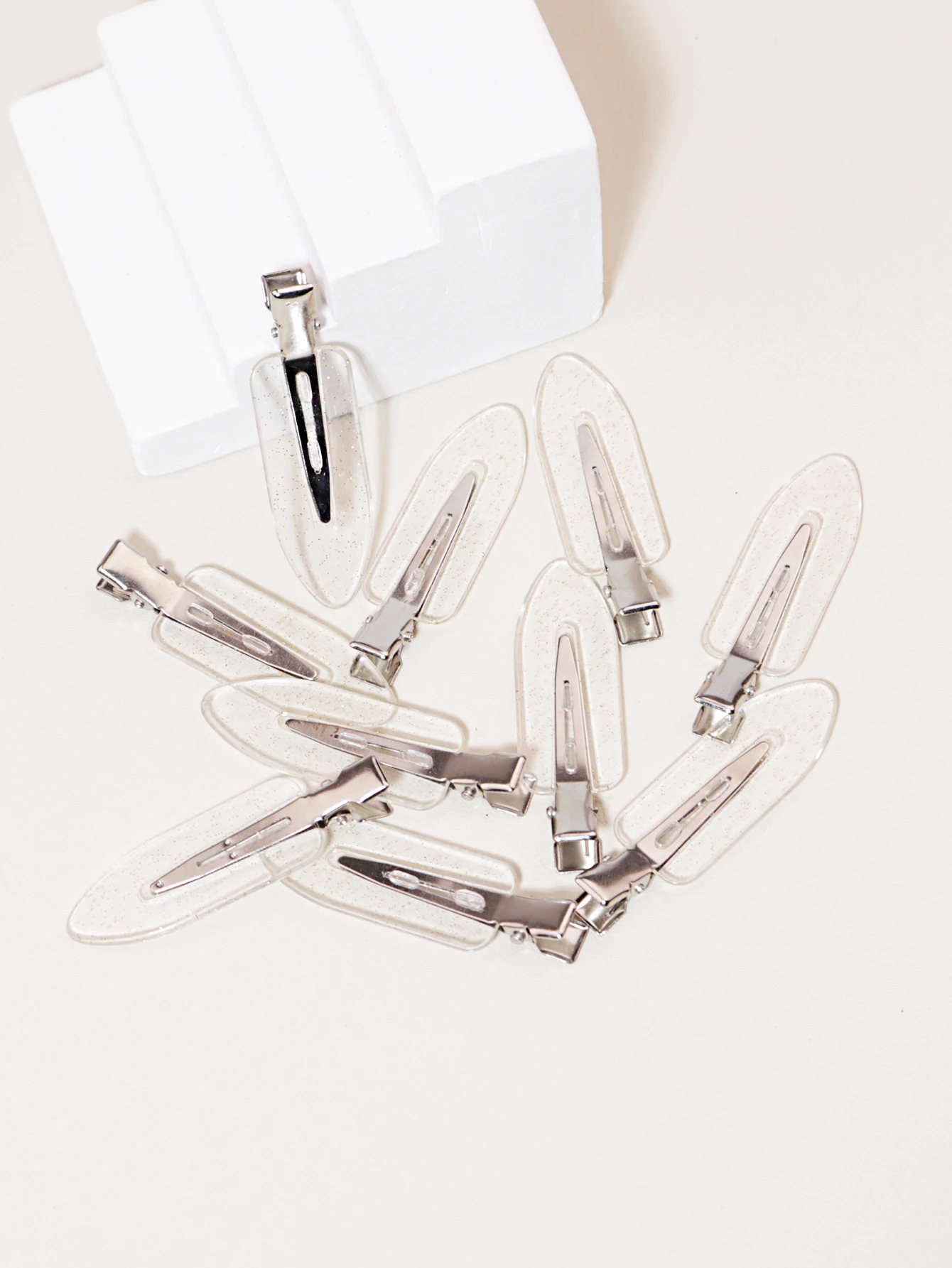 10pcs Seamless Fashion Girl Transparent Hair Clips, Makeup Facial Accessory Clips Styling Hair Clips Special for Real Hair Wigs