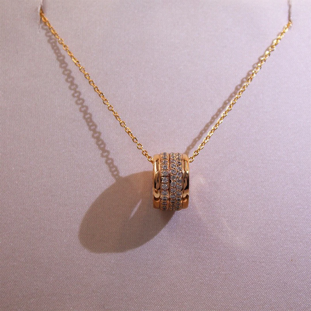 Popular Jewelry Three Row Diamond Rotatable Pendant Necklace, Women's Collarbone Chain.Holiday Gift