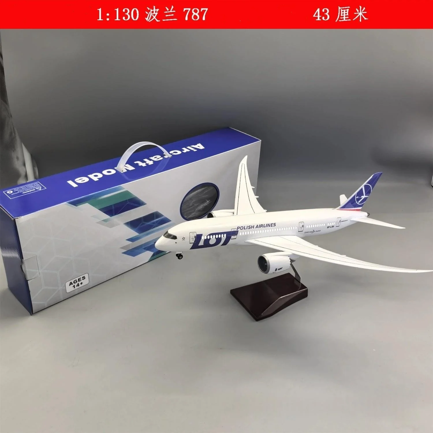 B787 LOTPolish Airlines Boe-ing 787 43CM Airplane Models Plane Resin DiecastCollectible Aircraft With Landing Gear Wheels Light