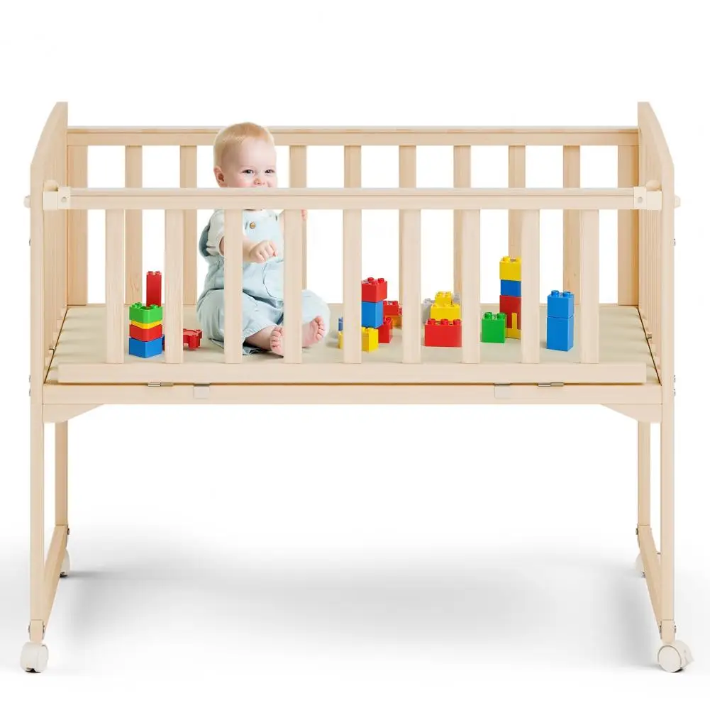 

Портативная деревянная прикроватная люлька, кроватка для новорожденных с регулируемой стороной и колесами, сосновая кроватка для спиния для родителей